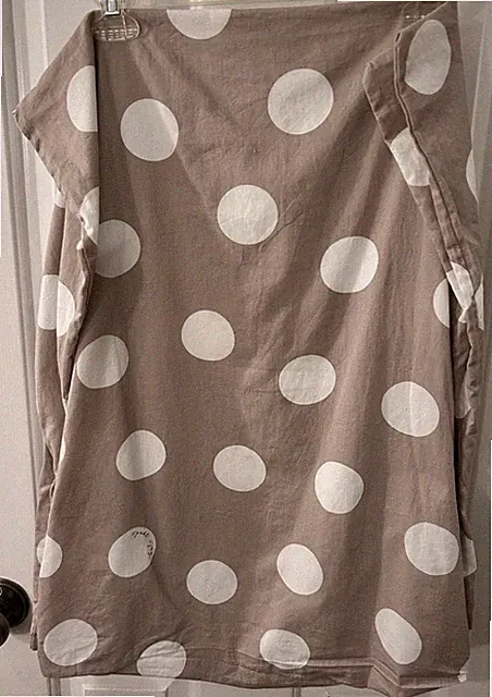 2 Kate Spade Standard Pillow shams / cases Beige/White Polka Dots Cotton EUC